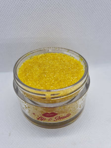 Tumeric & peppermint lip scrub